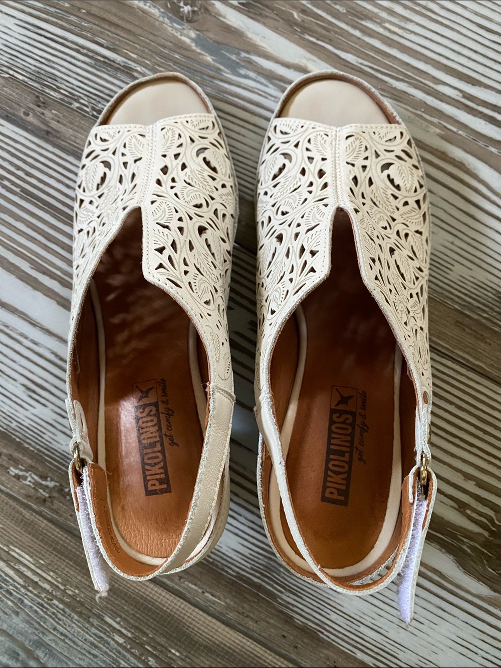 🤍Rare Pikolinos🤍Cream Laser-Cut Lace Look Leather Slingback Sandals - Picture 4 of 16
